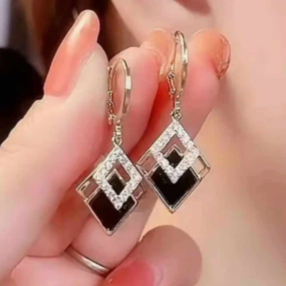 Black and Gold Rhombus Earrings with Rhinestones